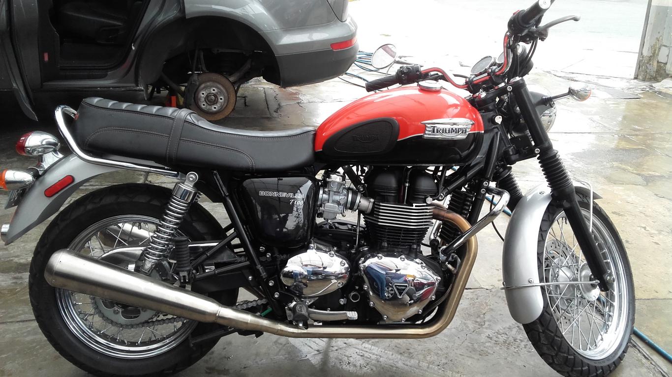 MOTOS